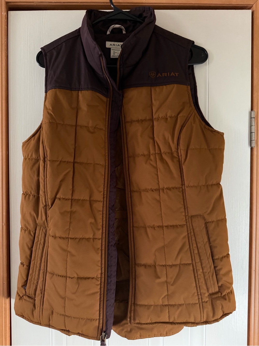 Ariat Women’s Crius Insulated Vest Chestnut Chocolate Plum Concealed Carry